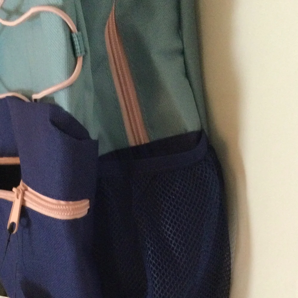 Girls Bungee backpack new .